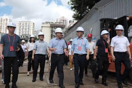 督进度  解堵点  促提质： 罗湖区人大常委会党组书记、主任、一级巡视员陈金海率队调研、督导红桂中学改扩建工程项目