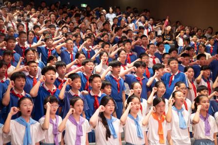 拔节有声，成长有痕——深圳市翠竹外国语实验学校2026届毕业感恩会温情落幕