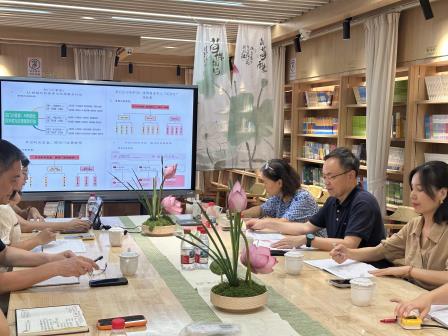 深圳市洪湖小学召开“每周半天计划”项目研讨会