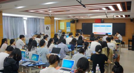 赋能数智教育 深耕智慧教学 ——深圳市南湖小学开展AI教学专题培训