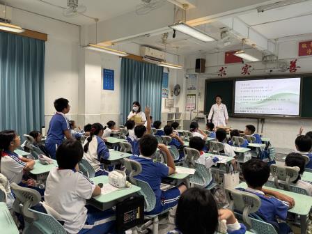 拒绝烟草诱惑。守护健康青春——大望学校开展控烟禁烟主题科普进校园活动