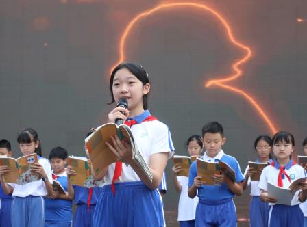 赓续育人初心 致敬最美师者  —— 深圳市红桂小学开展第 42 个教师节主题庆祝活动