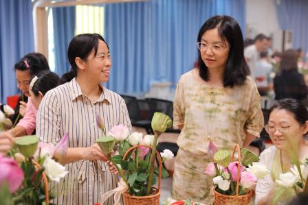 暖心谢师恩 芳华育桃李 ——罗湖小学开展教师节系列庆祝活动