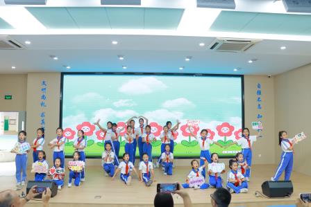 大力弘扬教育家精神，共筑尊师重教风尚——太白实验学校举办第42个教师节庆祝大会