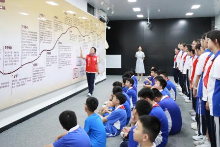 文锦校园“上新季”：一封信笺传心意，少年启程赴新约