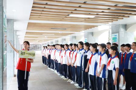 文锦校园“上新季”：一封信笺传心意，少年启程赴新约
