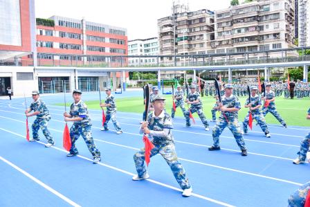 铸国防之魂 燃少年之志——深圳北理莫斯科大学附属布心中学初一年级开展国防教育实践活动