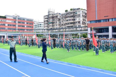 铸国防之魂 燃少年之志——深圳北理莫斯科大学附属布心中学初一年级开展国防教育实践活动