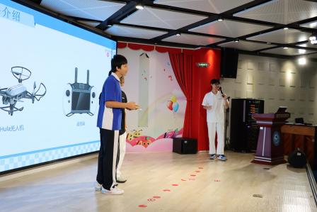 科技筑梦青春  翱翔启迪未来 ——仙湖实验学校获授馆校合作基地校 首启“一平米科学实验室”无人机课程