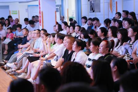仙桐新苗 星河逐梦 ——深圳市仙桐实验小学2026级新生与家长培训顺利开展