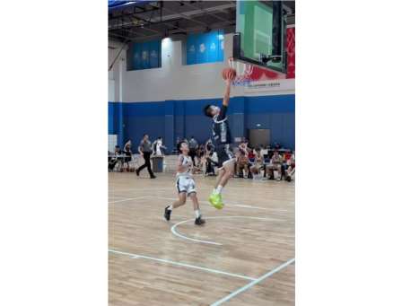 罗外初中男篮获得深圳市青少年篮球锦标赛U15第四名
