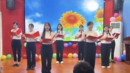 匠心育桃李 笃行向未来——新华外国语学校举行教师节庆祝大会暨2026年教育教学表彰大会