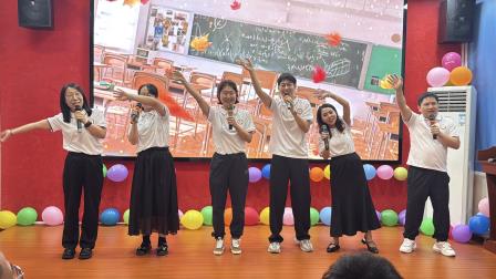匠心育桃李 笃行向未来——新华外国语学校举行教师节庆祝大会暨2026年教育教学表彰大会