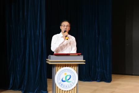 赓续长征红色血脉 笃行时代教育家精神—— 深圳市布心小学举办第 42 个教师节主题朗诵活动