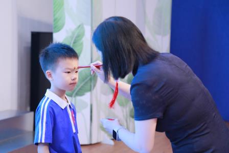 桐路同行 梦想花开——深圳市仙桐实验小学举行开学典礼暨一年级开笔礼