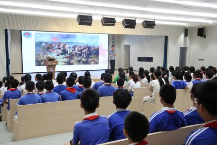 赓续红色长征魂，警地共育少年心——深圳市莲南教育集团安芳小学与莲塘边检站联合开展“大思政课”