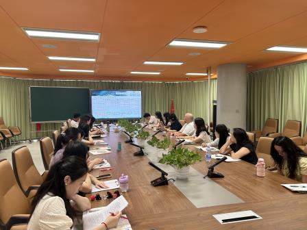 研思聚力 语启芳华 ——深圳市翠竹外国语实验学校英语科组召开新学期教研工作会议