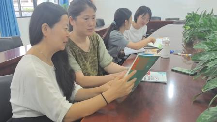 聚焦跨学科育人——翠竹外国语实验学校召开拓维课程（二年级）新学期工作会议