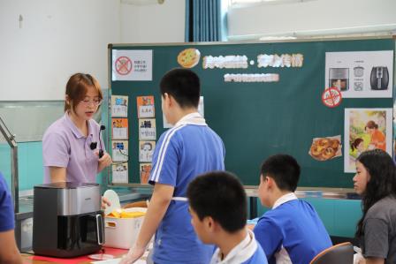 深耕劳动课堂，共研特教发展 ——长沙市特殊教育学校到访星园学校开展校际交流
