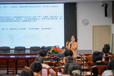 笃行教育家精神以立德，深耕方寸讲台以成英 | 翠园初级中学“翠英计划”青年教师考核暨专业进阶大会
