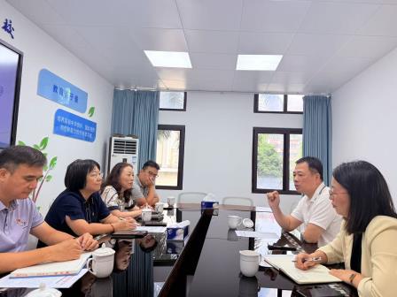 关怀指导明方向 凝心聚力促发展 ——区教育局领导莅临仙湖实验学校调研指导