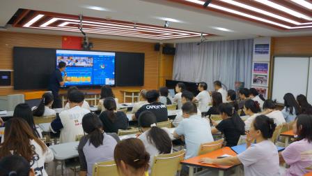 数智研修强师能 AI赋能启新程 ——深圳市南湖小学召开人工智能教学专项培训会