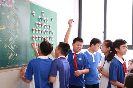 文锦校园“上新季”：一封信笺传心意，少年启程赴新约