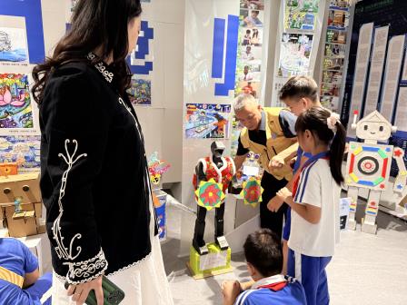 读行合一润童心，学法明心筑未来——深圳市洪湖小学开展“每周半天计划”校外实践活动