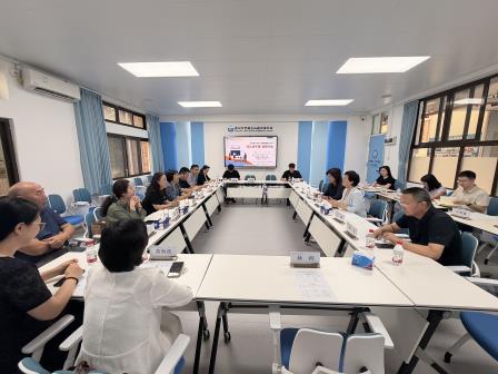 专家把脉课堂 视导赋能成长——仙湖实验学校迎接区教科院“百人听千课”视导活动