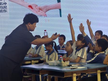 深浙名师齐聚滨河小学 共研AI赋能“三师”体育课堂 ——2026年浙派名师名校长培养工程小学体育名师交流研讨活动圆满举行