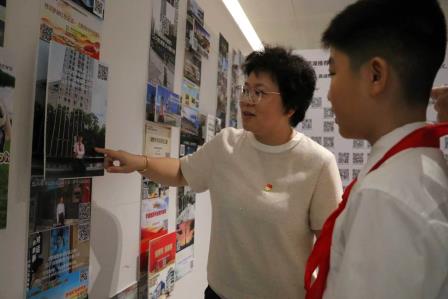 读行罗湖探建筑之美 笋岗学子展少年童心——翠竹教育集团暑期实践成果展罗湖少年宫开幕，笋岗小学“建筑风貌”展区亮眼