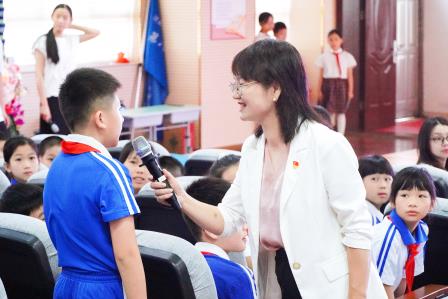 焕新启航，心向未来 ——深圳市景贝小学举行2026-2027学年度第一学期开学典礼