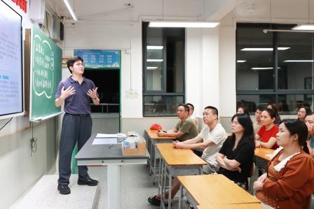 家校携手，共赴锦绣未来——翠园文锦中学2026级初一新生家长会圆满召开
