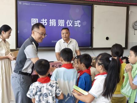 山海同心育桃李，携手同行共成长——深圳市莲南教育集团安芳小学赴广西西林县足别瑶族苗族乡中心小学开展教育帮扶交流活动