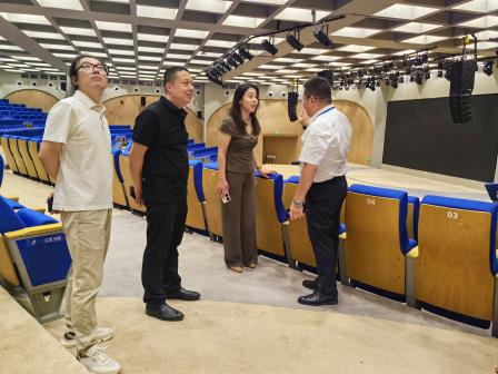 罗湖区文联书记、主席杨冰等莅临罗湖外语小学走访调研