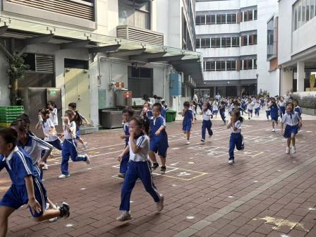 筑牢安全防线守护生命成长——深圳市翠茵学校开展消防应急疏散演练活动