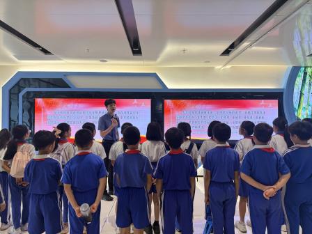学法明心，以美润行 ——深圳市笋岗小学开展罗湖青少年宫研学实践活动                                       