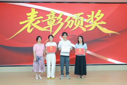 凝心聚力析质量，青蓝携手启新程——太白实验学校召开2026年秋季学期教学质量分析、师徒结对暨安全工作部署会