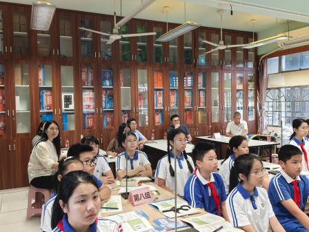 智研对话创课堂，数智赋能启新程——罗湖区中小学“百人听千课”视导行动走进碧波小学