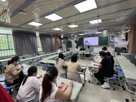 智研对话创课堂，数智赋能启新程——罗湖区中小学“百人听千课”视导行动走进碧波小学
