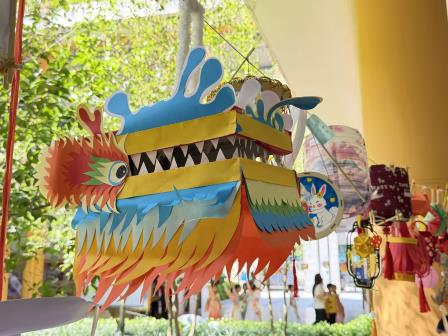 幸福向西 月圆游园润童心 童趣迎秋 佳节嬉游乐满园 ——深圳市向西小学中秋游园活动圆满举行