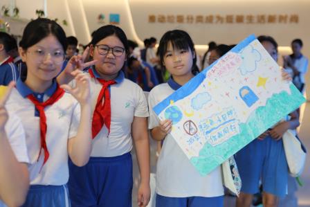 源头减量，分类“童”行 ——深圳市罗湖小学开展减塑分类研学活动