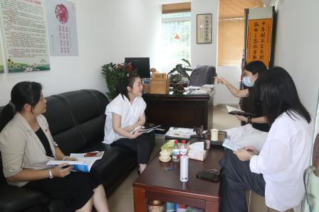 视导入校促深耕 教研聚力启新程——罗湖区教科院“百人听千课”活动走进新秀小学