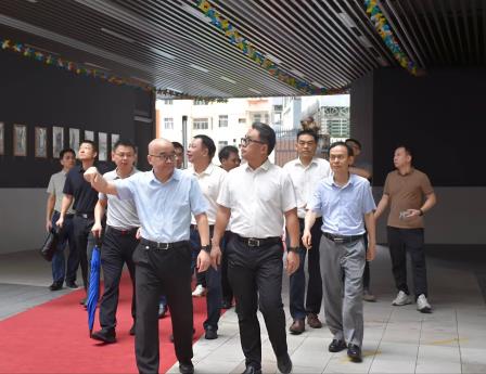 区领导夏东同志带队到东晓实验学校开展督导调研
