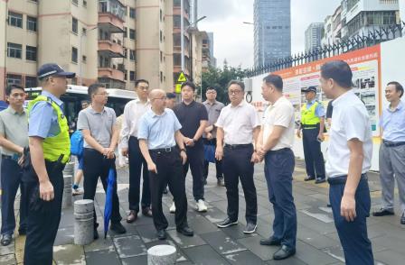区领导夏东同志带队到东晓实验学校开展督导调研