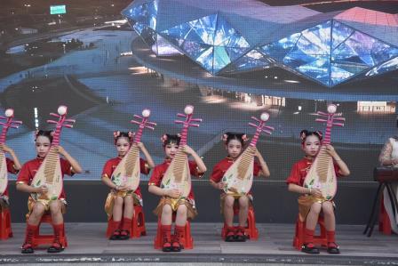 弦歌不辍松泉好少年 壮志凌云逐梦新时代--深圳市松泉实验学校举行2026年“献礼祖国”学生表彰大会