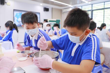 当课堂遇见中秋——深圳市仙桐实验小学：跨学科项目式学习，让传统文化可感可学