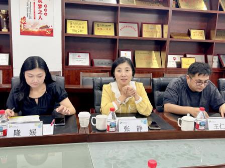 罗湖教科院“百人听千课”视导行动走进桂园小学
