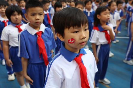 国庆前一天，他们这样铭记 ——罗湖小学举行“烈士纪念日”主题活动