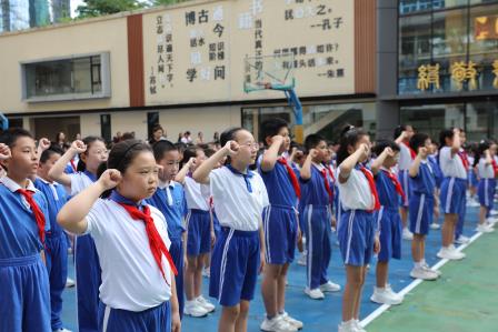 国庆前一天，他们这样铭记 ——罗湖小学举行“烈士纪念日”主题活动